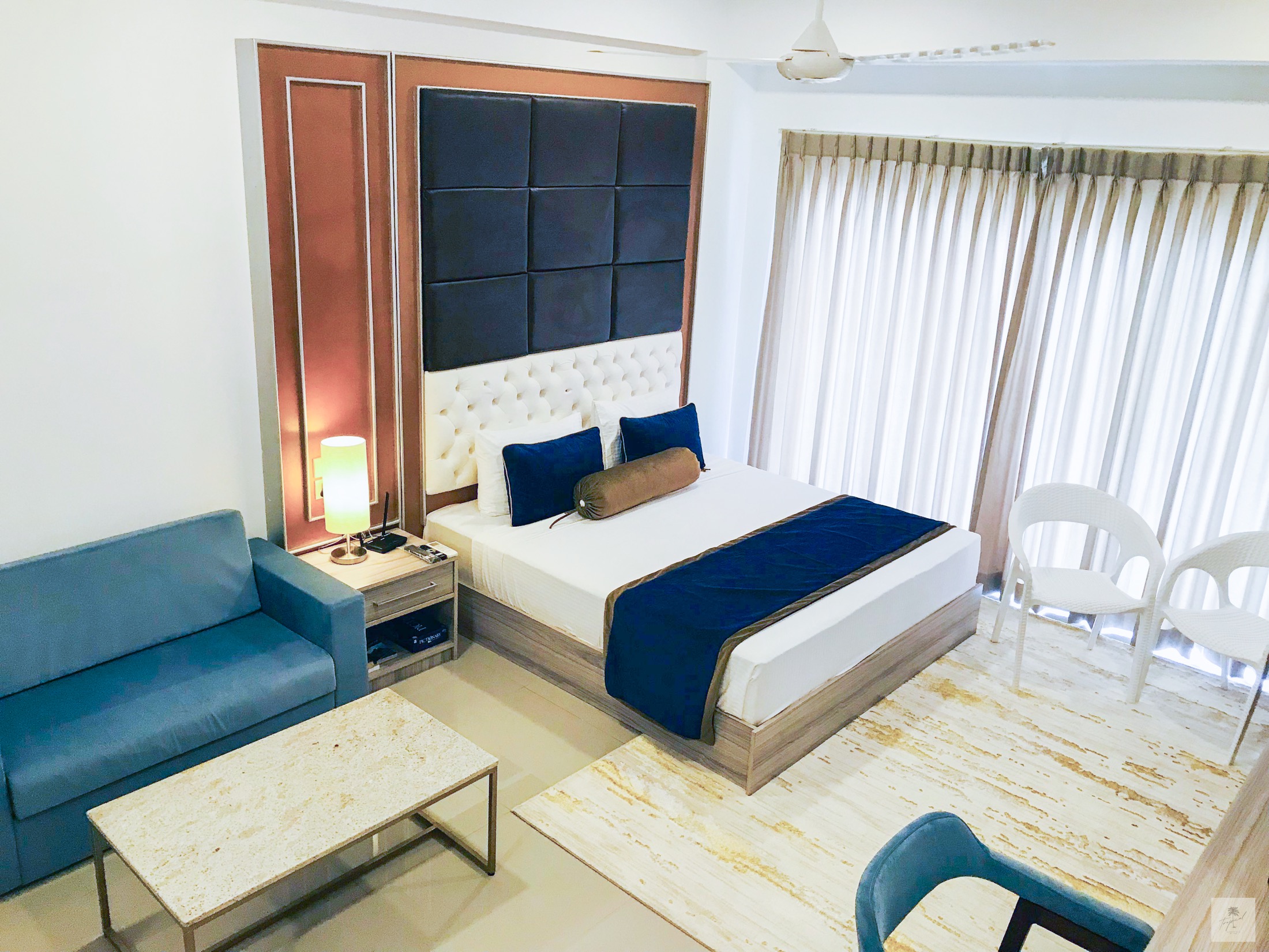 Bright boutique studio apartment at Tropical Sunsets No 8